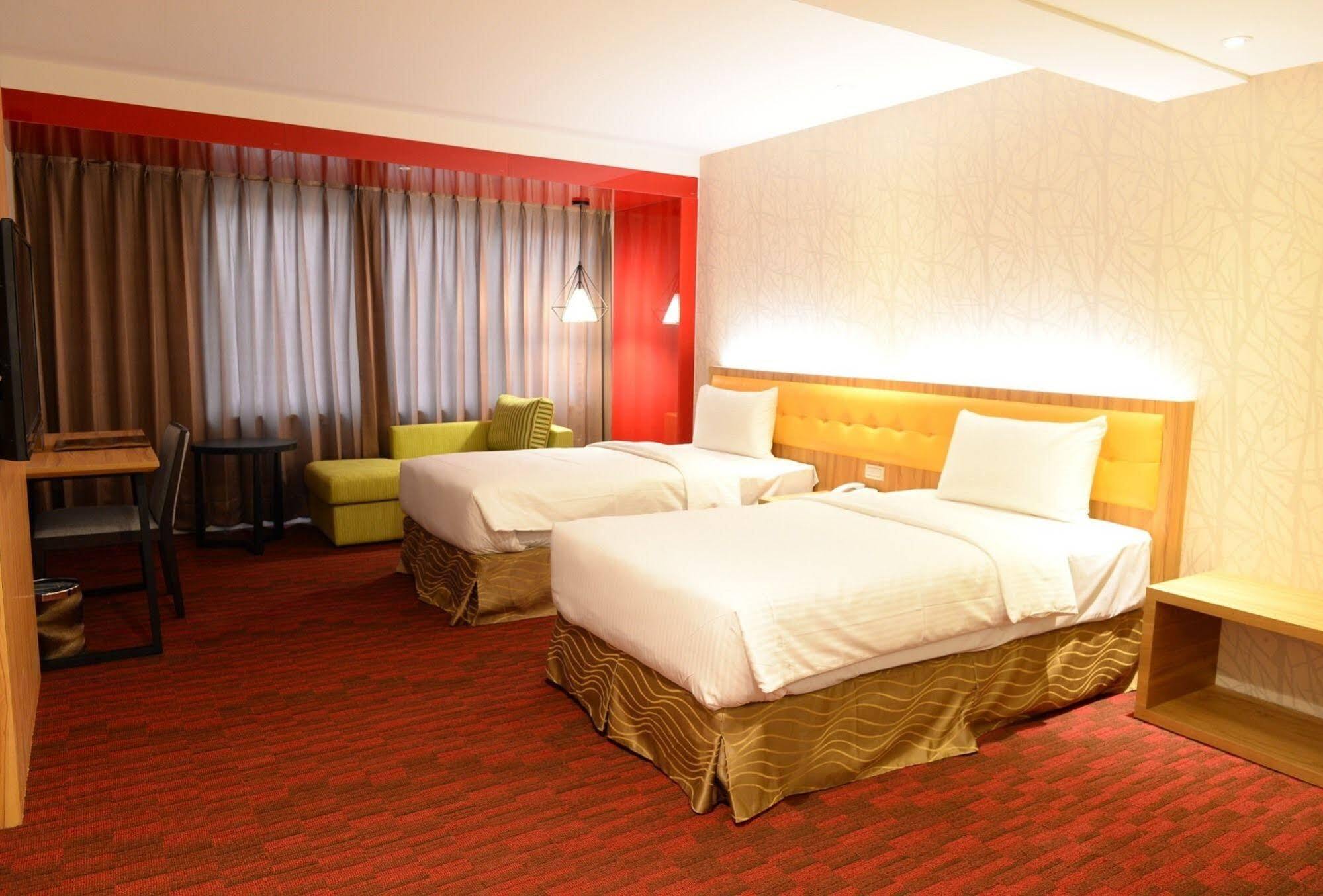 גאושיונג Bamboo Hotel מראה חיצוני תמונה