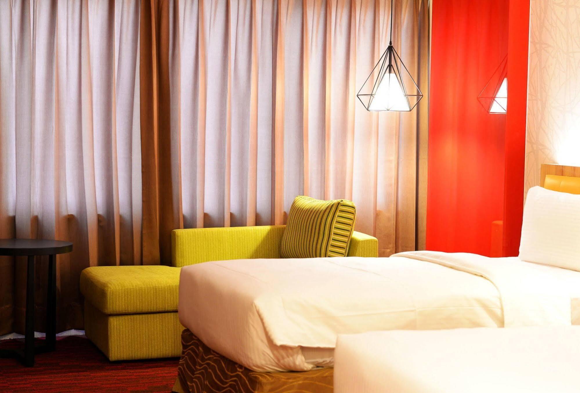 גאושיונג Bamboo Hotel מראה חיצוני תמונה